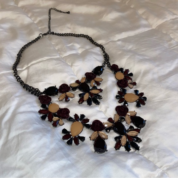 Black and Burgundy Gems With Burgundy Rosettes on Dark Chain Statement Necklace - Picture 8 of 8